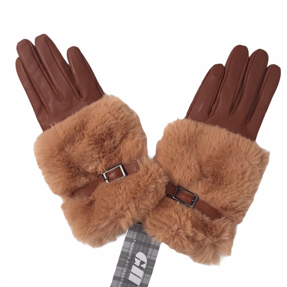 GH Faux Fur Buckle Gloves NWT